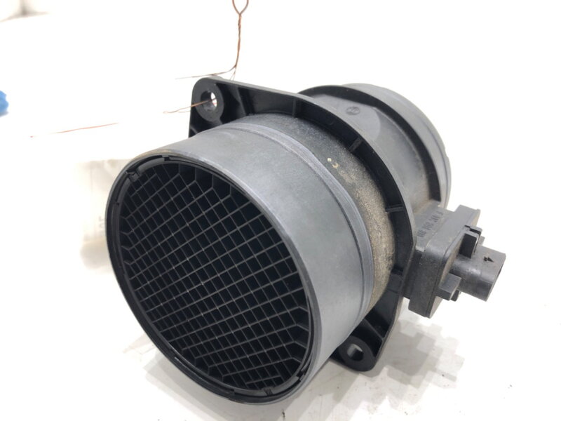 Váha vzduchu VW Passat B7 Variant (365) 2010 - 2015 03L906461A 0281002956