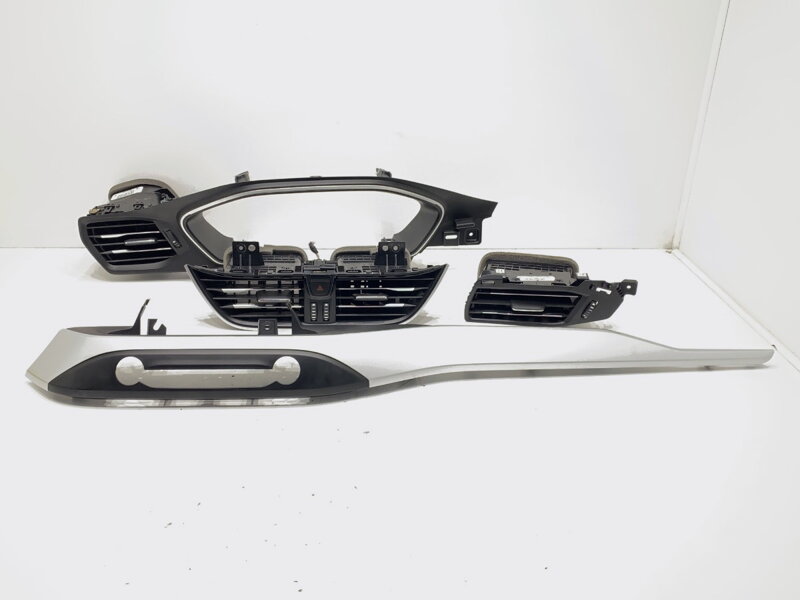 Mřížka ventilace přední Ford Focus IV (HN) 2018 - 2022 JX7B-19C696-CH3JA6