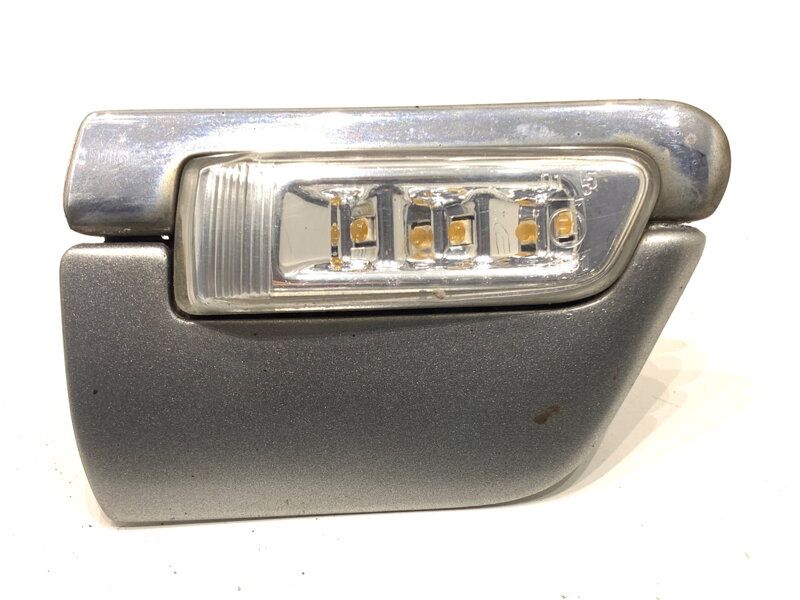 Lišta blatníku přední pravá Audi A8 D3 (4E2, 4E8) 2002 - 2010