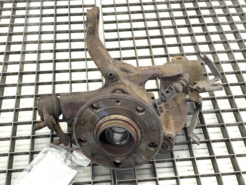 Otoč pravá přední VW Golf VII (5G1, BQ1, BE1, BE2) 2012 - 2022