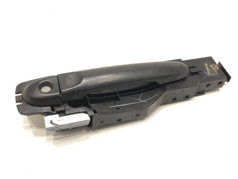 Klika vnější levá přední Nissan Micra IV (K13K) 2010 - 2022