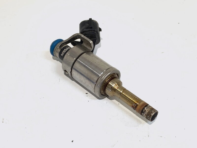 Vstřikovač Nissan X-trail III (T32_, T32R, T32RR) 2013 - 2022 0261500210