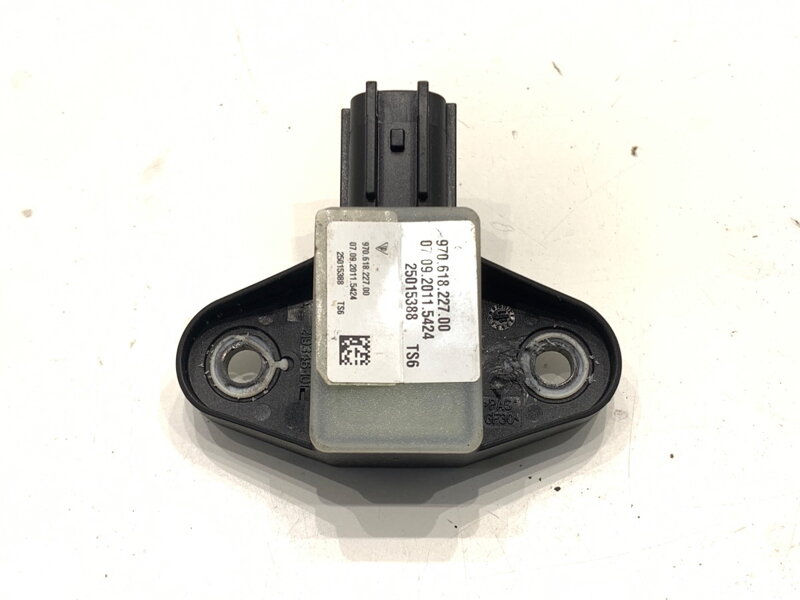 Čidlo nárazu Porsche Panamera (970) 2009 - 2017 97061822500