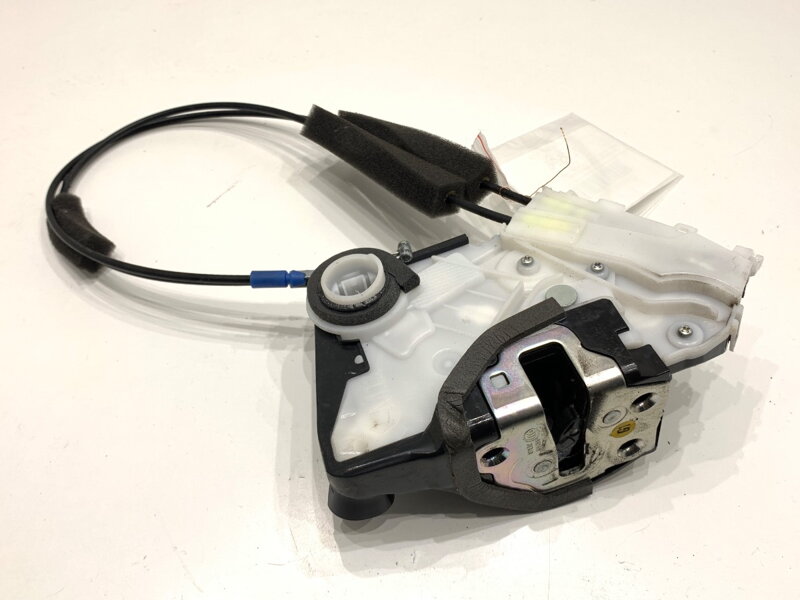 Zámek dveří levý přední Honda Jazz IV (GK_) 2013 - 2022