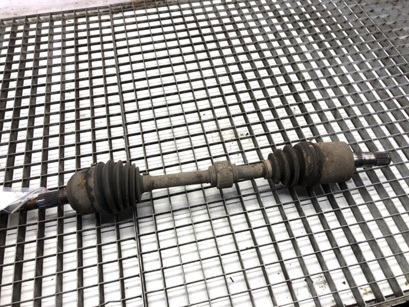 Poloosa levá přední Mazda 6 Kombi (GH) 2007 - 2013