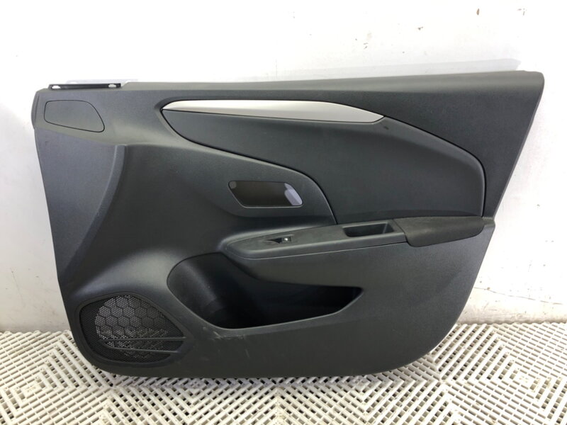 Tapecírung dveří pravý přední Opel Corsa F 2019 - 2022 8910248