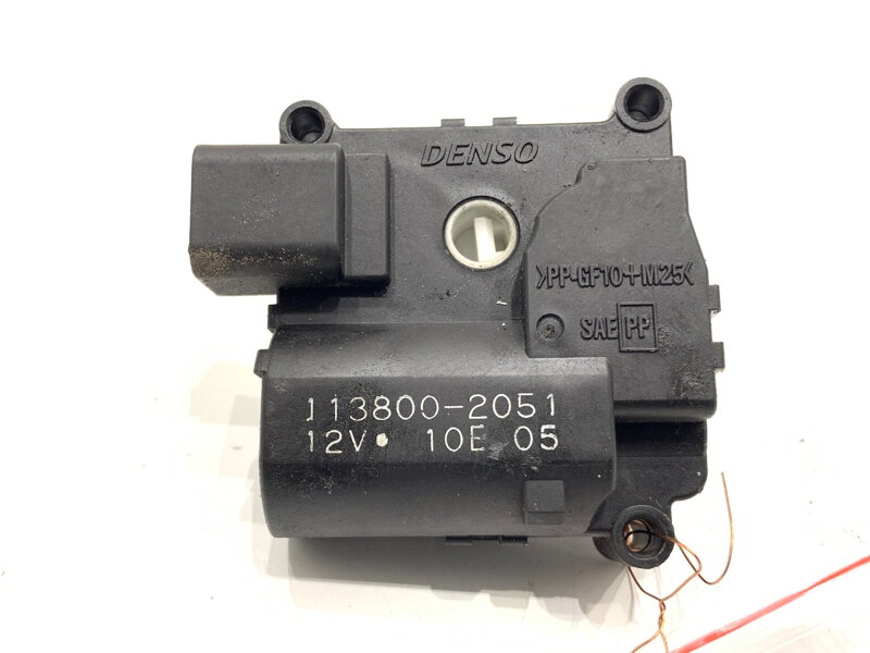 Motor radiátoru topení Toyota Avensis Kombi (_T25_) 2003 - 2008 113800-2051