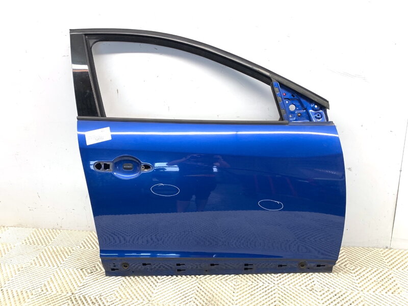 Dveře pravé přední Renault Megane III Grandtour (KZ0/1) 2008 - 2022