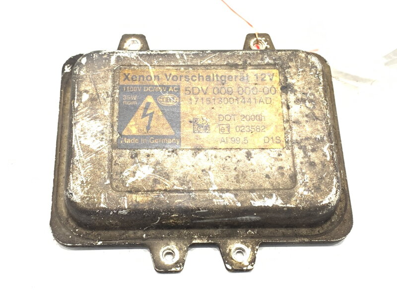 Řídicí jednotka xenon BMW 5 Touring (E61) 2004 - 2010 5DV009000