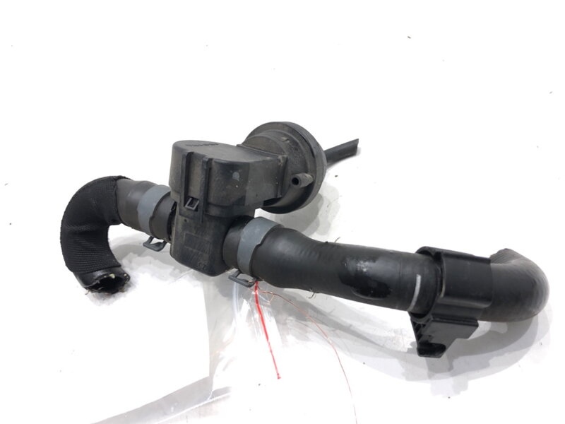 Vodní ventil Audi A5 (8T3) 2007 - 2017 1J0819809