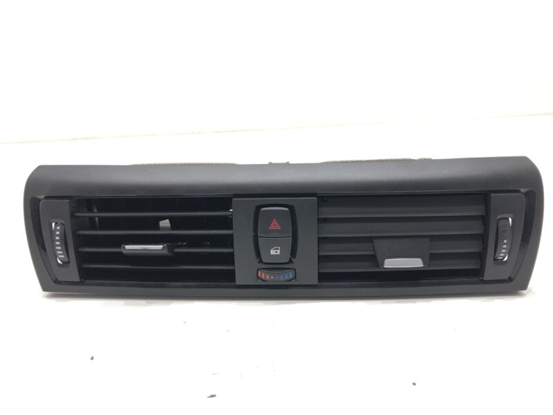 Mřížka ventilace přední BMW 1 (F20) 2011 - 2019 9207116