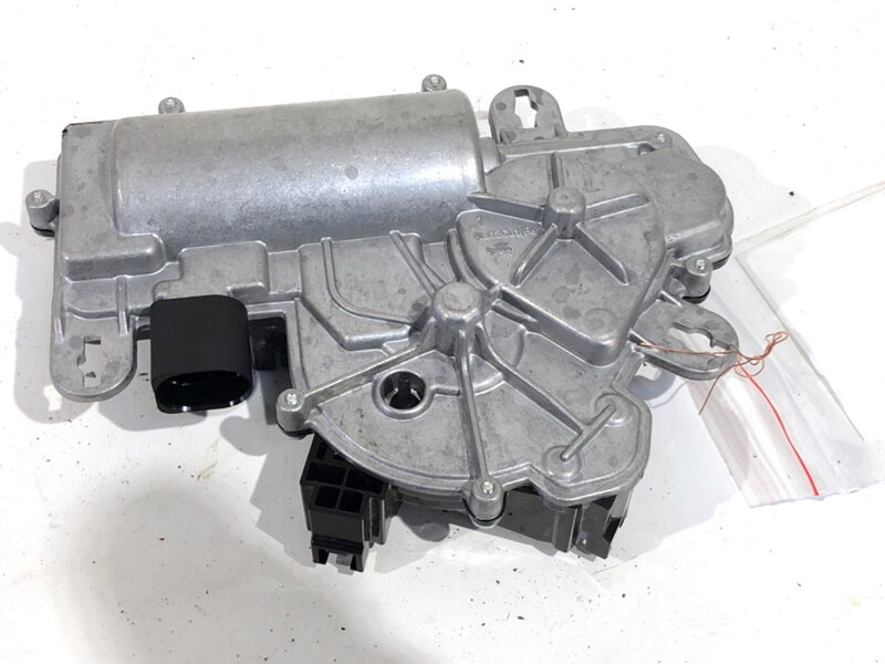 Zámek dotah víka kufru Skoda Karoq (NU7, ND7) 2017 - 2022 5TA827887C