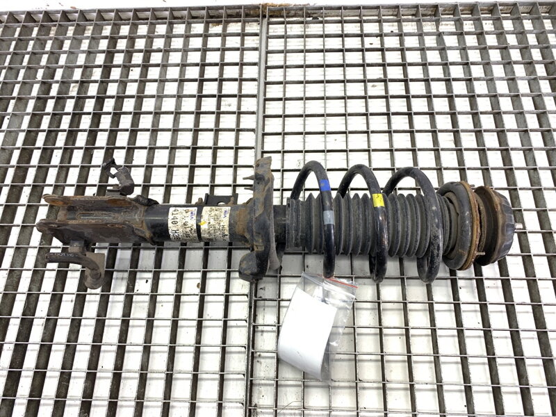 Tlumič pravý přední S pružinou KIA RIO IV (YB, SC, FB) 2017 - 2022