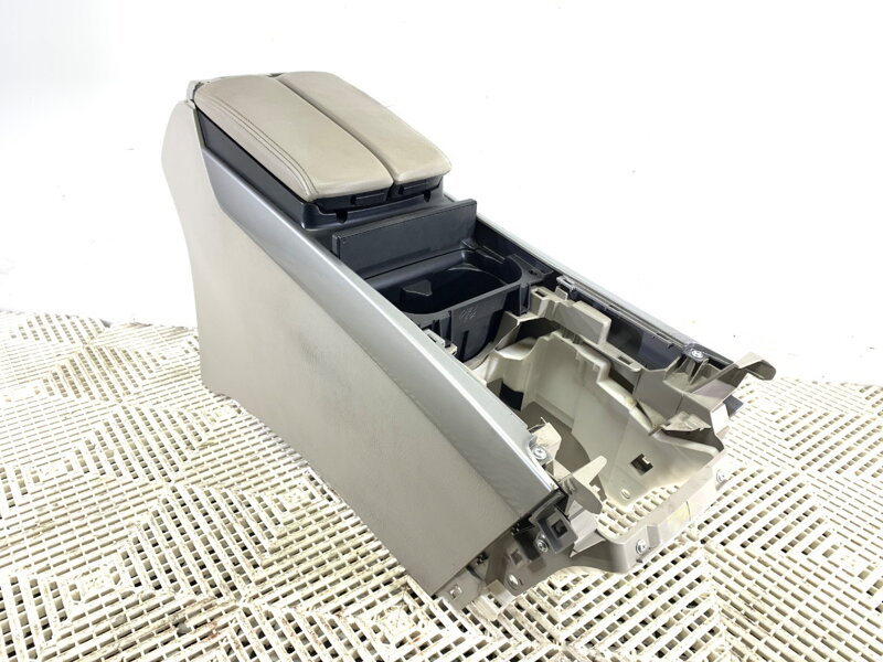 Tunel středový Mazda CX-9 (TB) 2006 - 2022