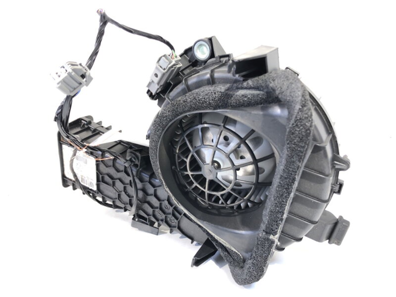 Ventilátor baterie Ford Mondeo V Sedan (CD) 2012 - 2022 DG98-10C709-CC