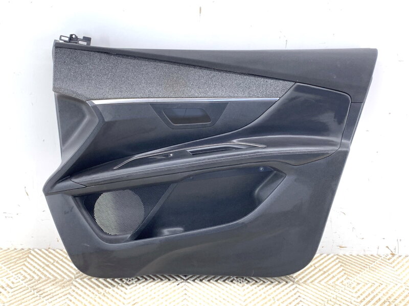 Tapecírung dveří pravý přední Peugeot 3008 SUV (MC_, MR_, MJ_, M4_) 2016 - 2022