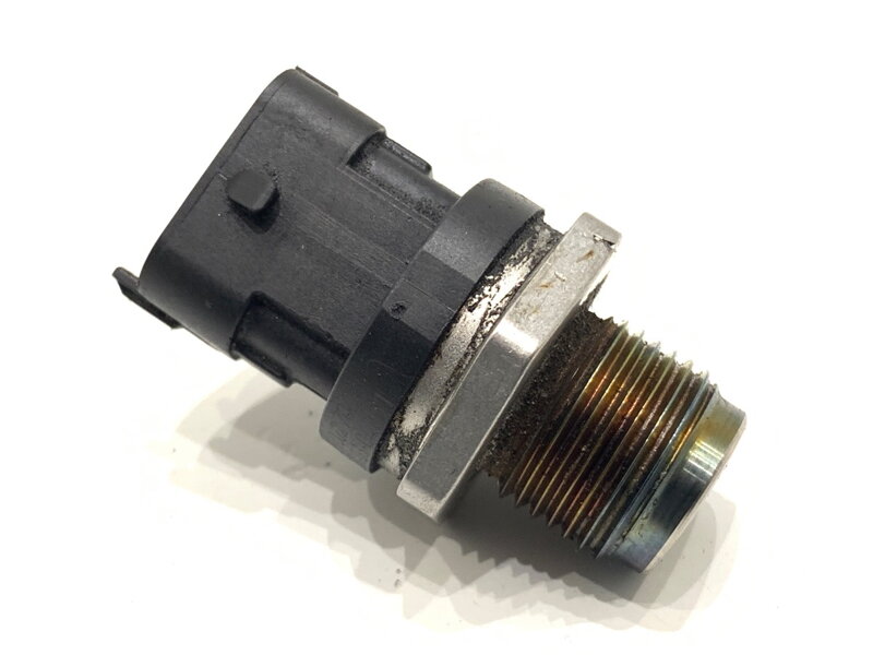 Čidlo tlaku paliva Opel Signum Liftback (Z03) 2003 - 2008 0281002706