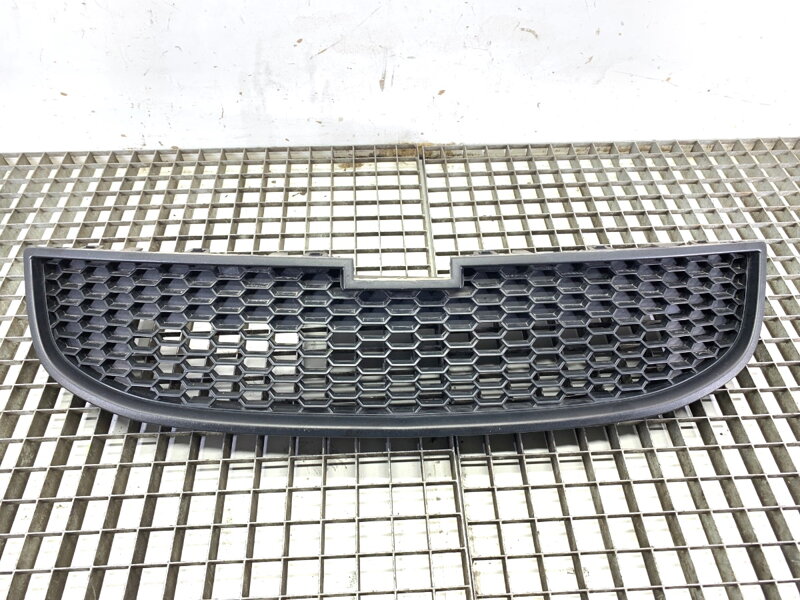 Maska chladiče grill Chevrolet Orlando (J309) 2010 - 2022 95032033