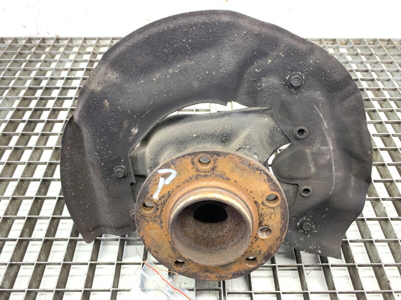 Otoč pravá přední BMW 6 Kabriolet (E64) 2004 - 2010