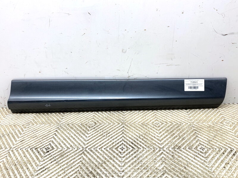 Lišta dveří pravá přední Audi Q7 (4LB) 2006 - 2016 4L0853960