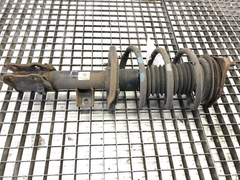 Tlumič levý přední Hyundai I30 (GD) 2011 - 2022 54650-A6810