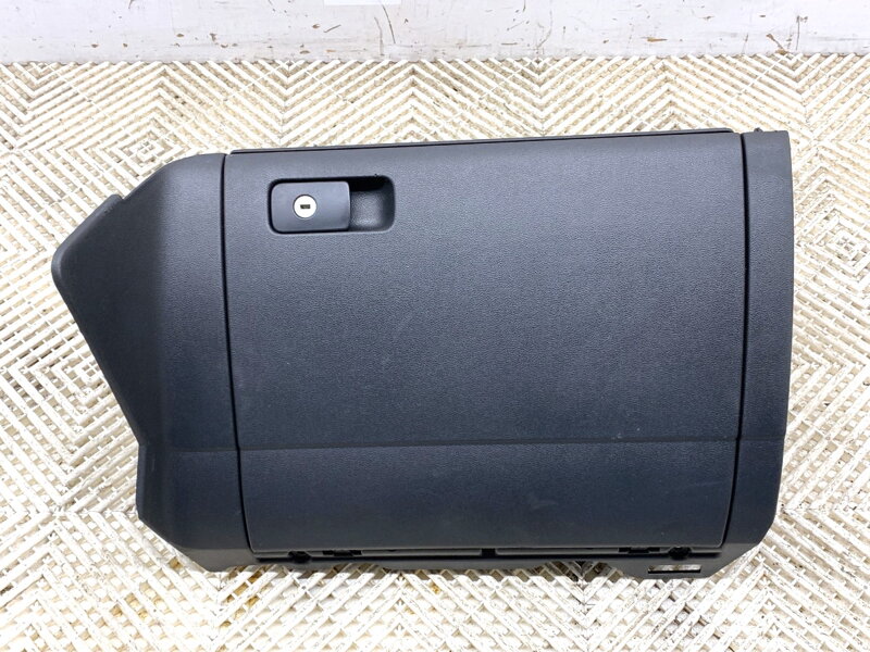 Odkládací schránka spolujezdce navigace VW Golf VII (5G1, BQ1, BE1, BE2) 2012 - 2022 5G0035846A