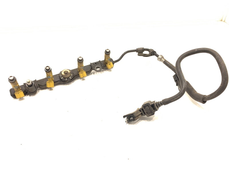 Vstřikovací rampa Toyota Corolla (_E12_) 2001 - 2007