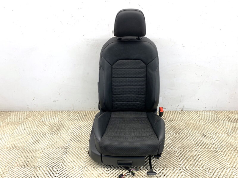 Sedadlo pravé přední VW Golf VII Variant (BA5, BV5) 2013 - 2022