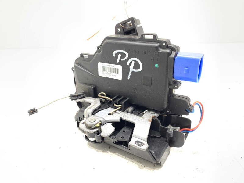 Zámek dveří pravý přední Skoda Roomster (5J7) 2006 - 2015 5J1837016