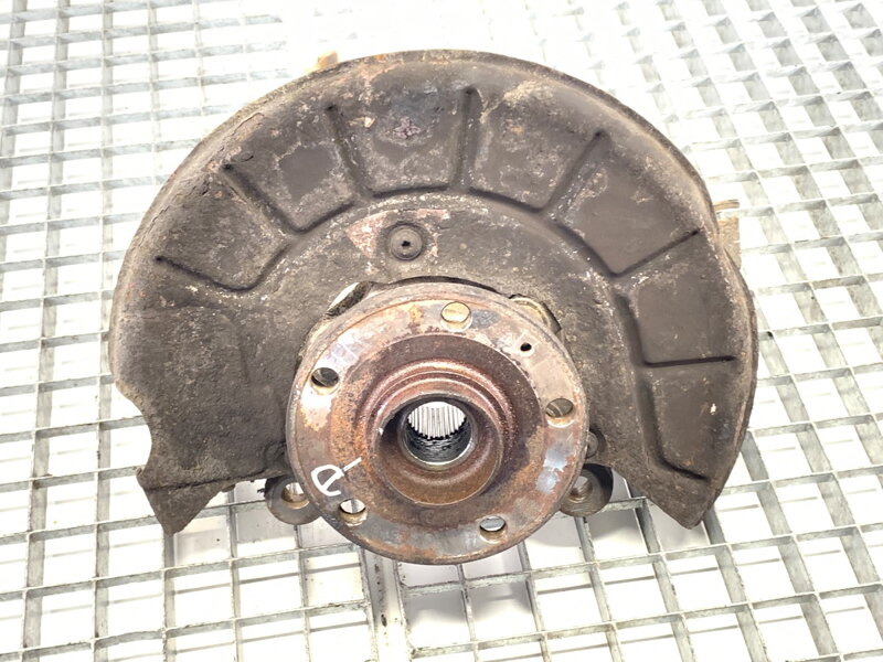 Otoč pravá přední VW Touran (1T1, 1T2) 2003 - 2010