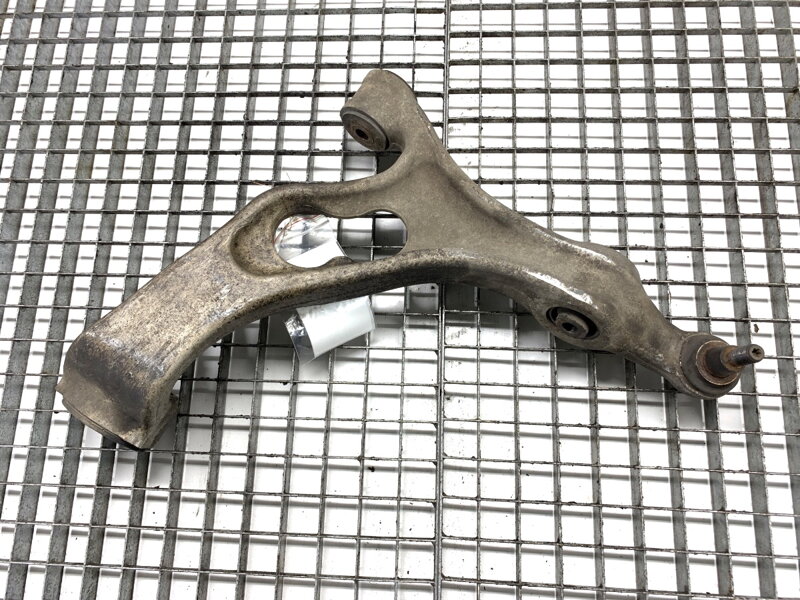 Rameno levé přední Audi Q7 (4LB) 2006 - 2016