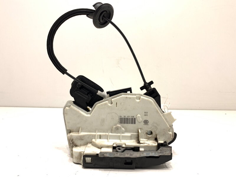 Zámek dveří pravý přední Seat Leon (5F1) 2012 - 2022 5K1837016E