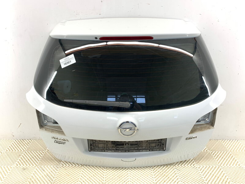 Víko kufru zadní Opel Astra J Sports Tourer (P10) 2010 - 2015 Y40R