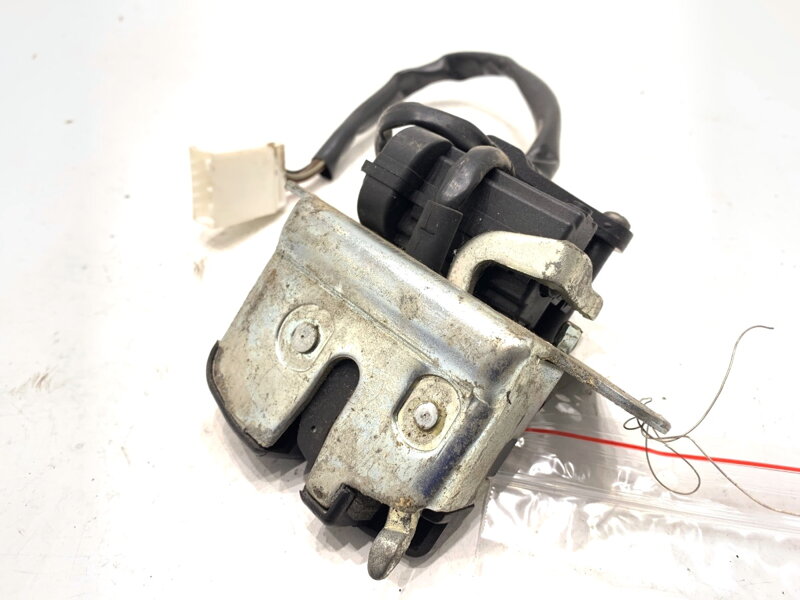 Zámek víka kufru zadní Alfa Romeo 159 (939_) 2005 - 2012