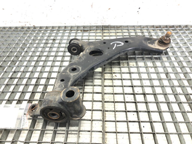 Rameno pravé přední Mazda 6 Kombi (GJ, GL) 2012 - 2022