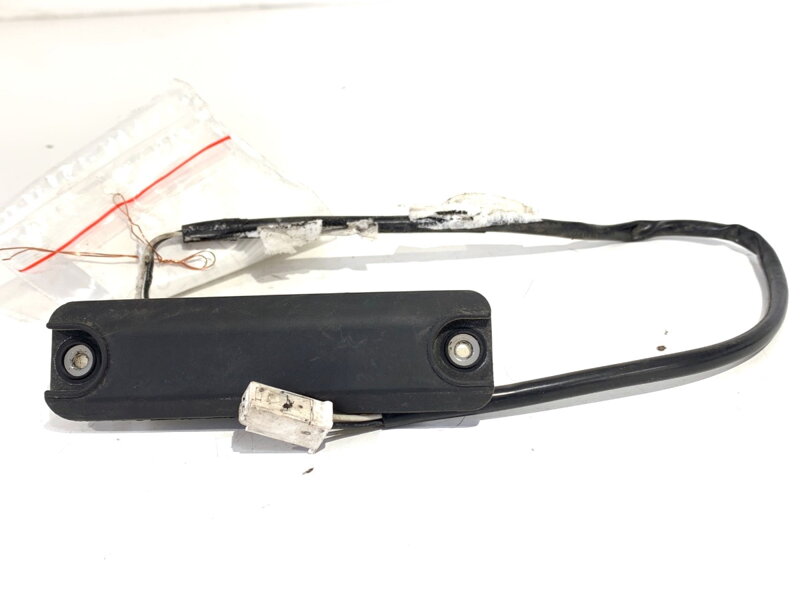 Klika víka kufru zadní Toyota Avensis Kombi (_T25_) 2003 - 2008