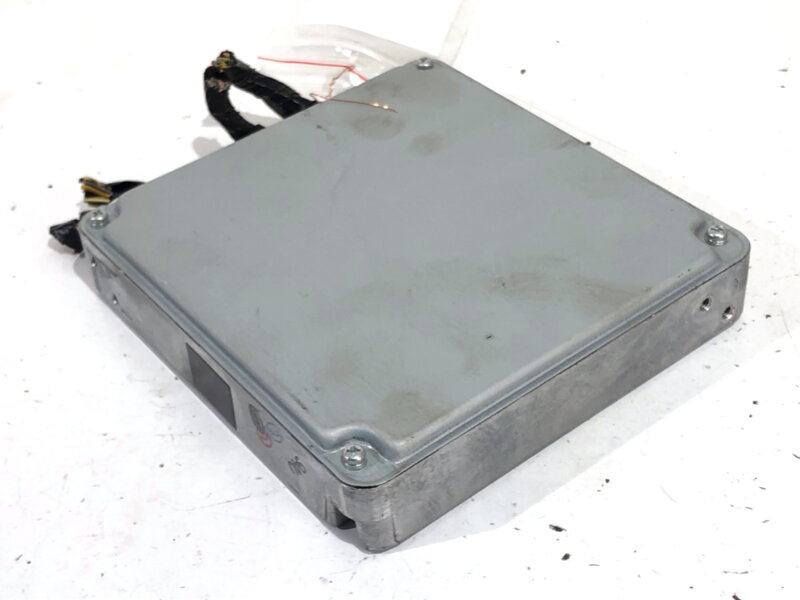 Řídicí jednotka motoru Toyota Avensis (_T25_) 2003 - 2008 89661-05860