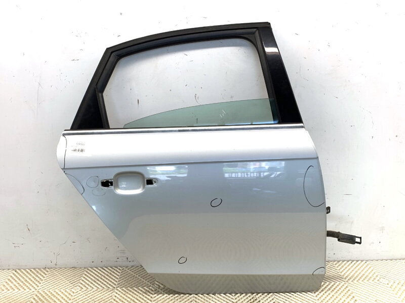 Dveře pravé zadní Audi A4 B8 (8K2) 2007 - 2015 LX7W