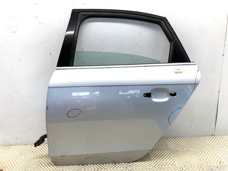 Dveře levé zadní Audi A4 B8 (8K2) 2007 - 2015 LX7W