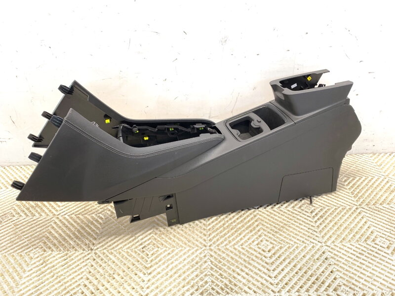 Tunel středový Opel Grandland / Grandland X (A18, P1UO) 2017 - 2022 YP00054877