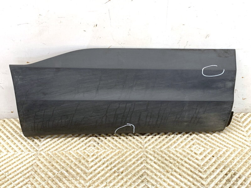 Lišta dveří pravá zadní Opel Grandland / Grandland X (A18, P1UO) 2017 - 2022 YP000330XT