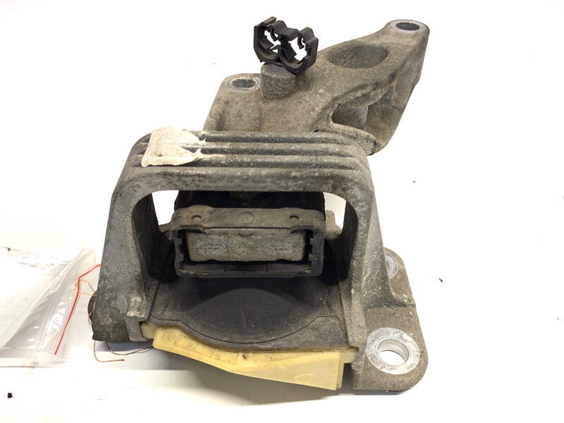 Polštář motoru levý Renault Scénic III (JZ0/1_) 2008 - 2022 112100062R