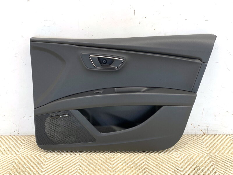 Tapecírung dveří pravý přední Seat Leon (5F1) 2012 - 2022