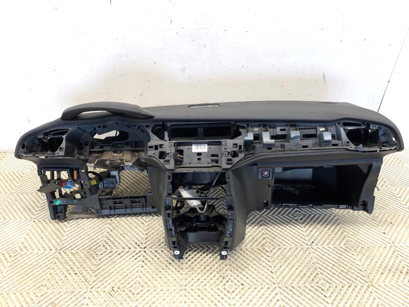 Palubní deska / kokpit S polštářem spolujezdce Citroen C3 II (SC_) 2009 - 2022