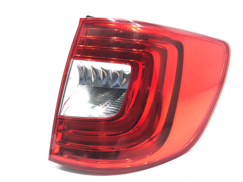 Světlo pravé zadní Skoda Superb II Kombi (3T5) 2009 - 2015 3T9945096A