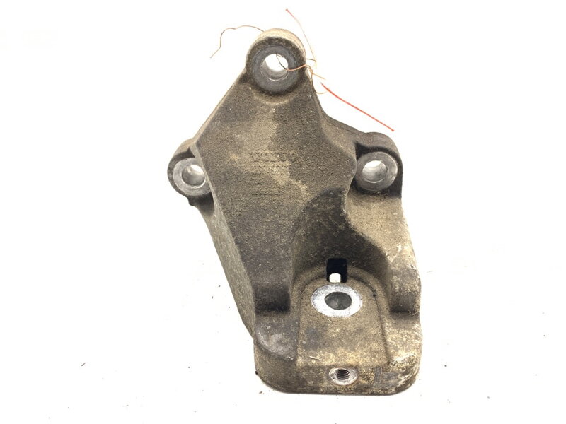 Držák motoru Volvo XC90 I (275) 2002 - 2015 08649262