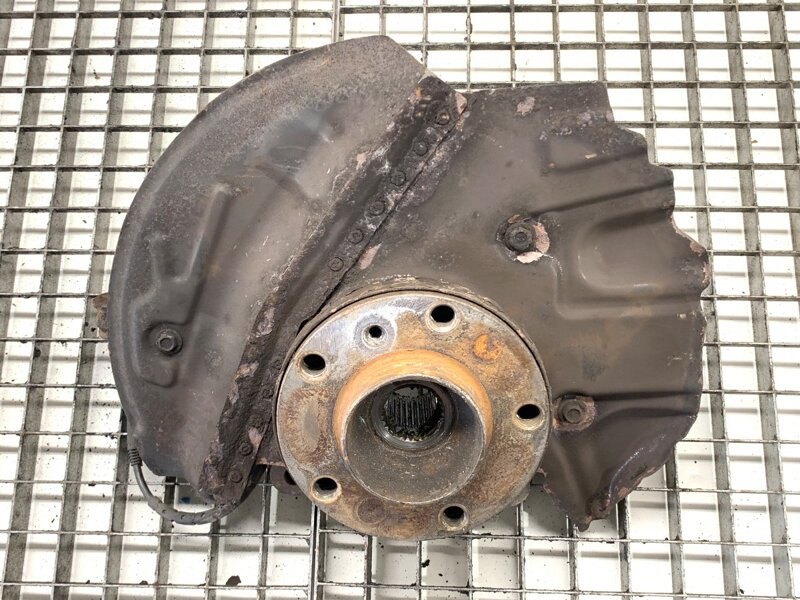 Otoč pravá přední BMW X5 (E53) 2000 - 2006