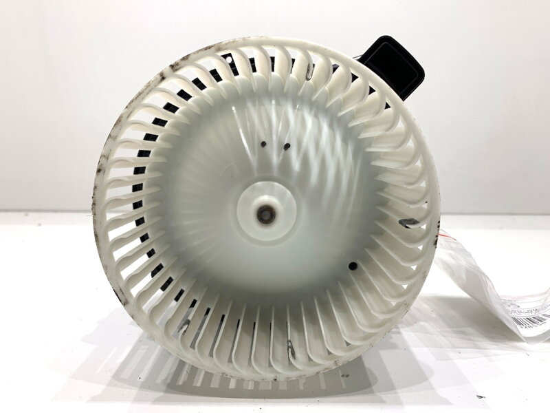 Ventilátor topení Volvo XC60 II (246) 2017 - 2022 0130309512