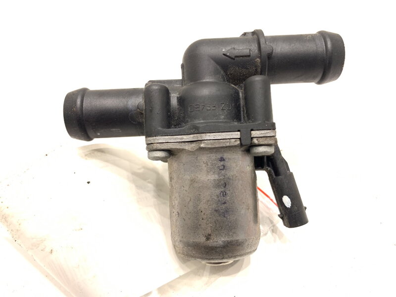 Čerpadlo oběhu vody Volvo XC60 II (246) 2017 - 2022 31657218