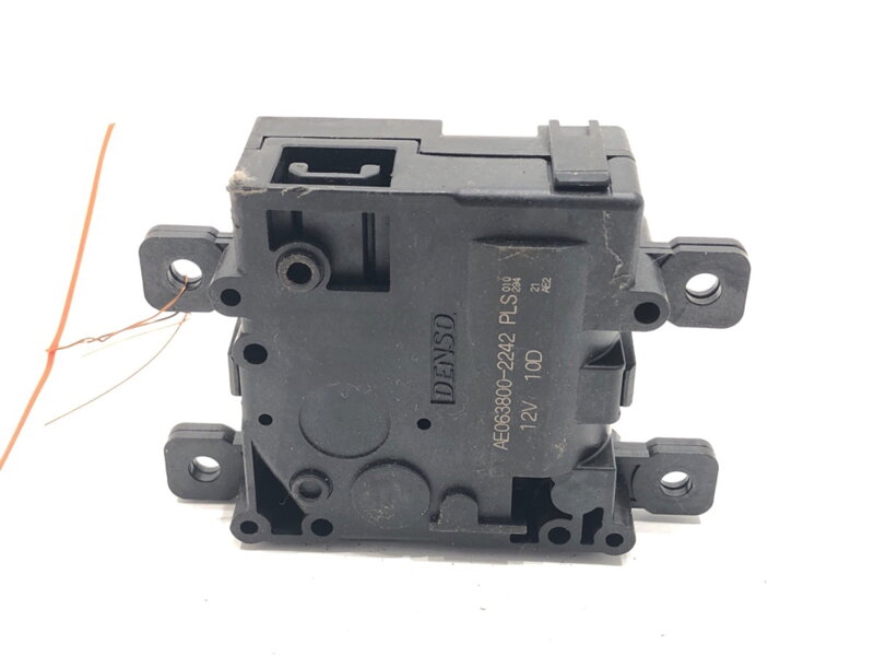 Motor radiátoru topení Toyota Corolla Kombi (_E21_) 2019 - 2022 AE063800-2242